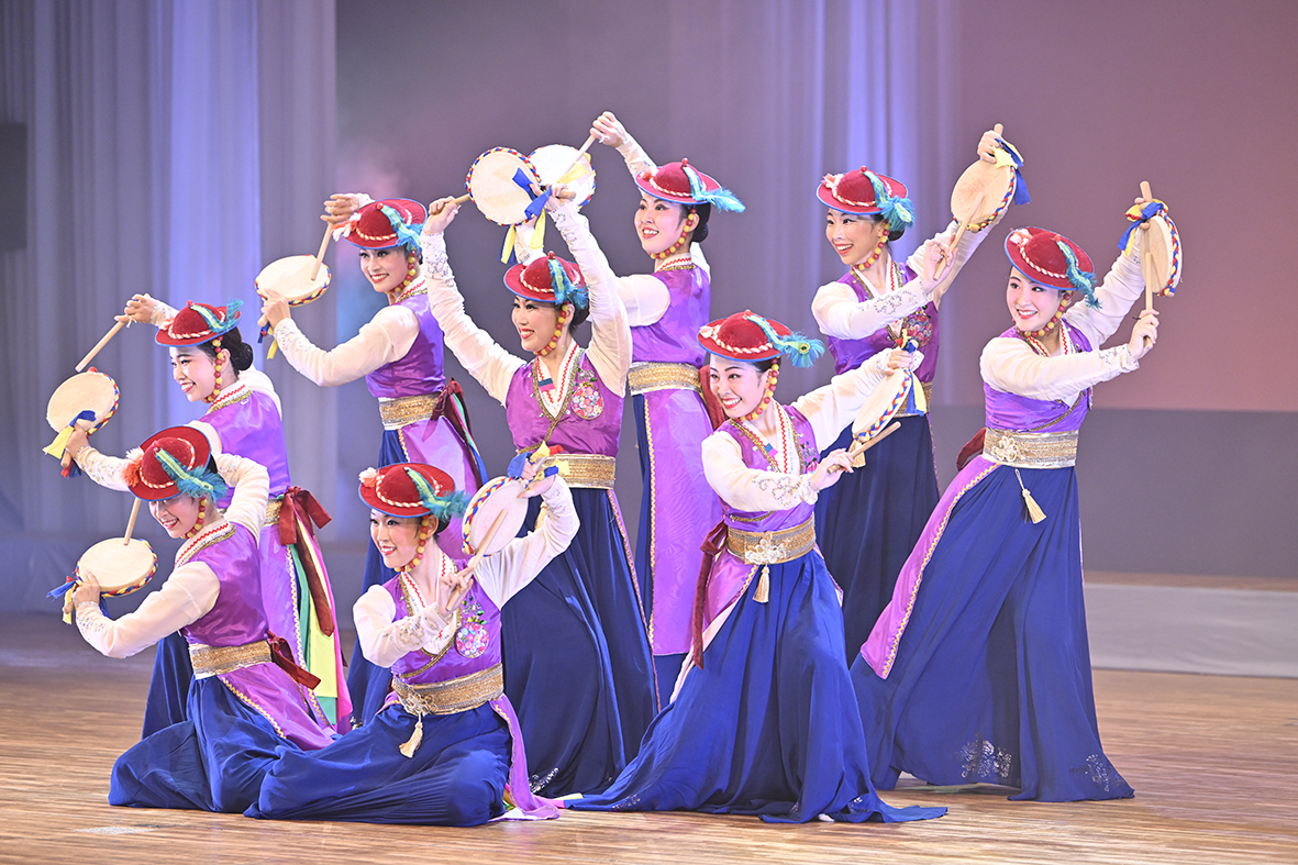 文芸同結成65周年 舞踊組曲「歳月とともに」北海道から福岡までの各地